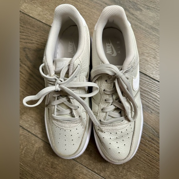 Nike Air Force 1 ’07 - Picture 4 of 6